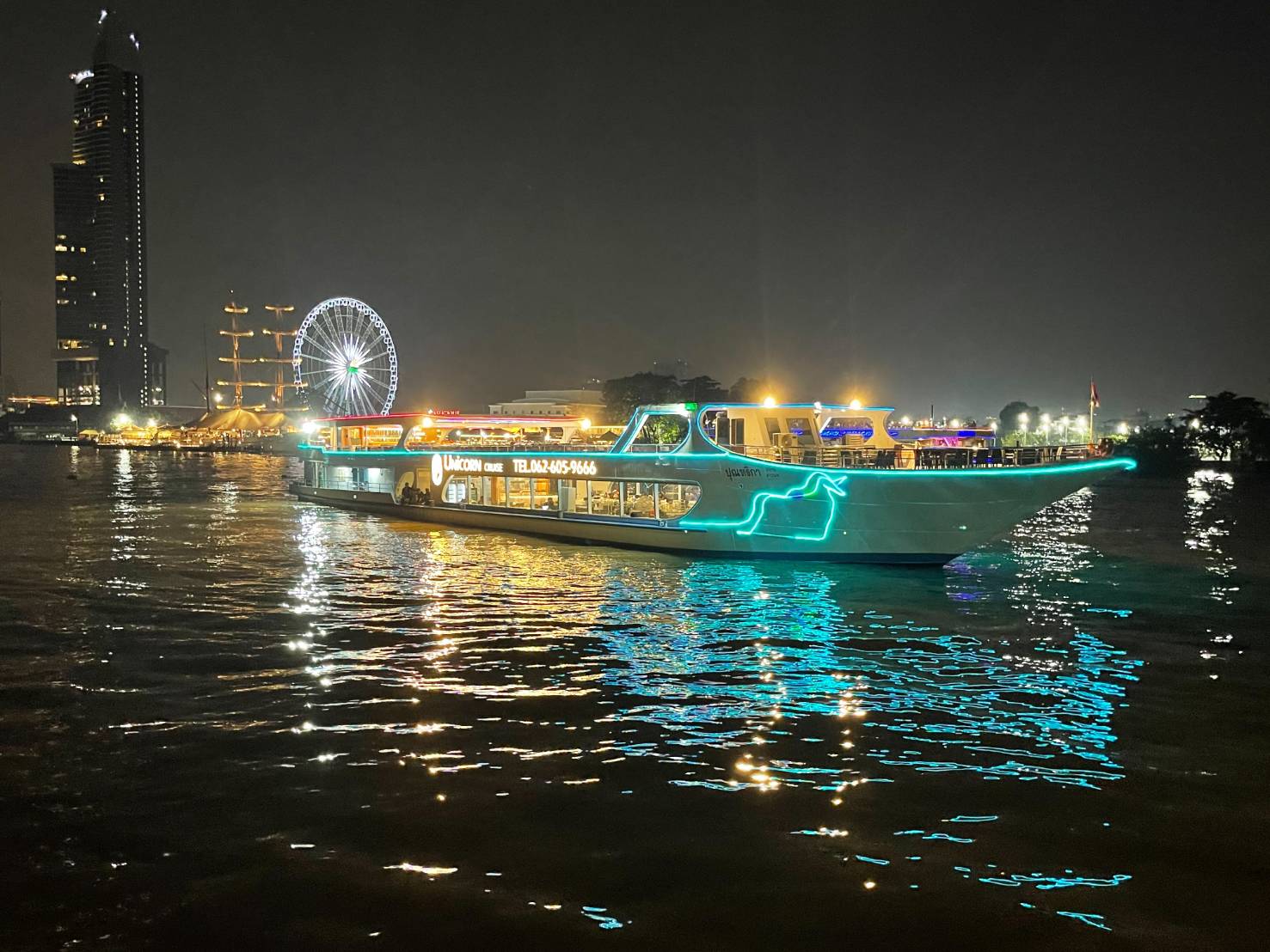 ดินเนอร์เจ้าพระยา Unicorn Cruise (โปรแกรม Dinner) Free!! Mini Birthday Cake