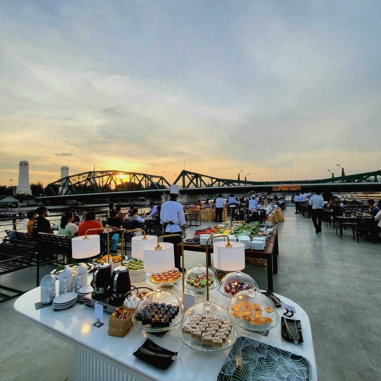 Dinner: วันวาเลนไทน์!! THE LUXURY WHITE (โปรแกรม Valentines 2026 Dinner Cruise) วันเสาร์ ที่ 14 กุมภาพันธ์ 2569