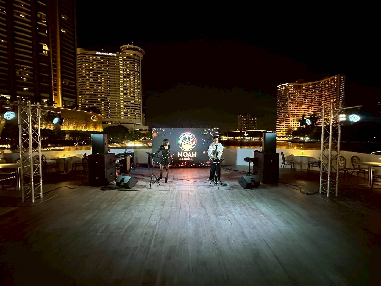 Countdown: วันปีใหม่ เคานท์ดาวน์!! Noah Cruise (โปรแกรม Celebrate New Year Eve 2026 Dinner Cruise) วันพุธ ที่ 31 ธันวาคม 2568