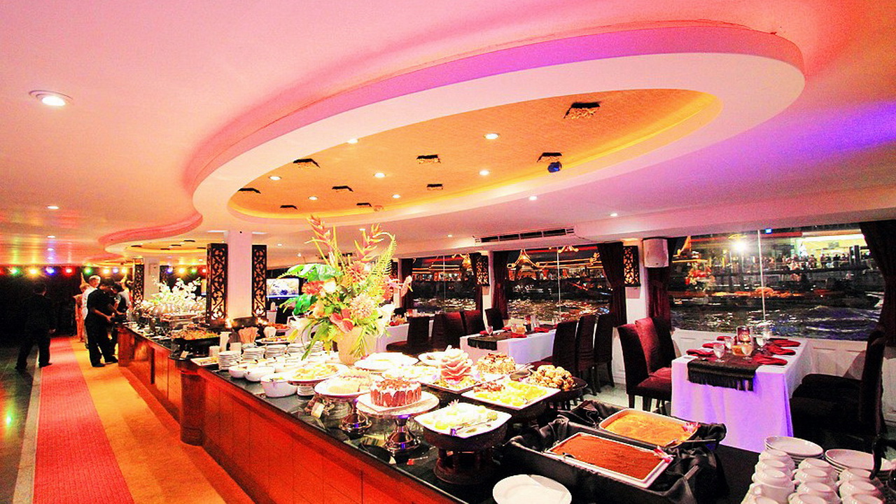 Dinner: เจ้าพระยา Chaophraya Cruise (โปรแกรม AMAZING DINNER CRUISE)
