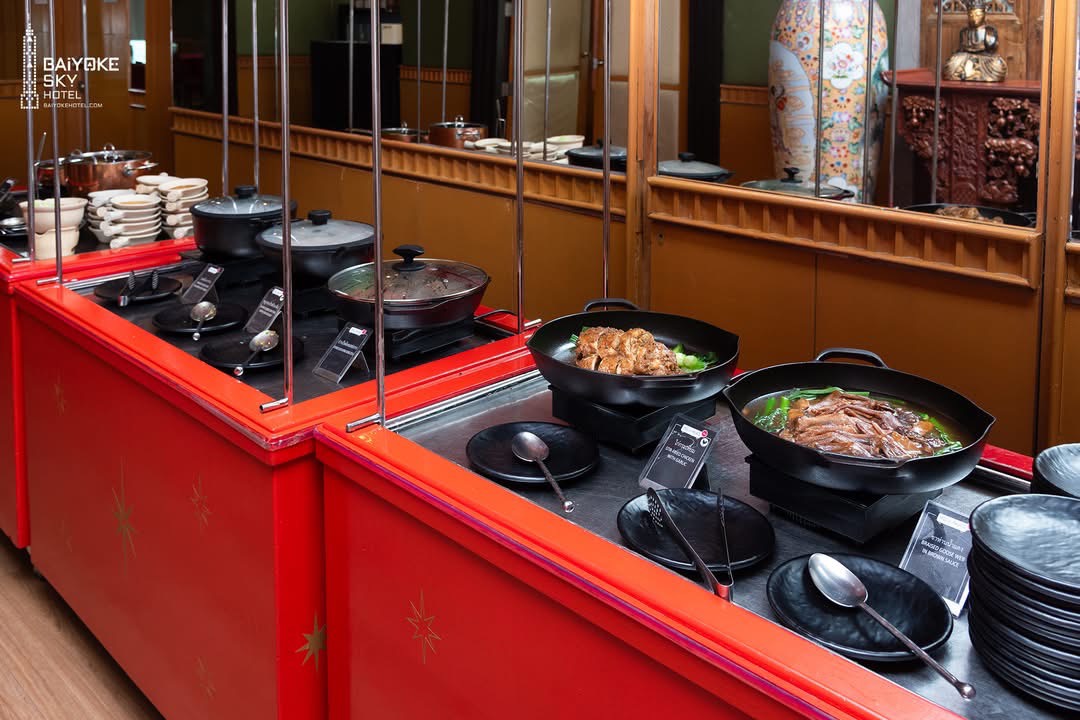 Dinner: ตึกใบหยกสกาย Stella Palace Restaurant ชั้น 79 – Premium Chinese Grill + Steak Buffet บุฟเฟ่ต์ 2 ชม.