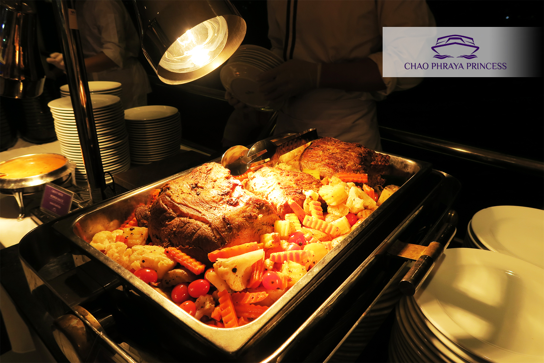 Dinner: เจ้าพระยา ChaophrayaPrincess Cruise (โปรแกรม Dinner Cruise)-ICON SIAM /ASIATIQUE Pier