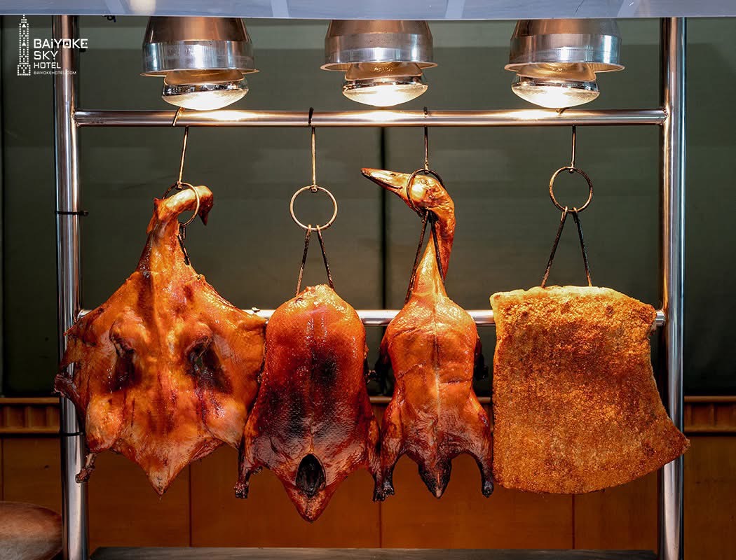 Dinner: ตึกใบหยกสกาย Stella Palace Restaurant ชั้น 79 – Premium Chinese Grill + Steak Buffet บุฟเฟ่ต์ 2 ชม.