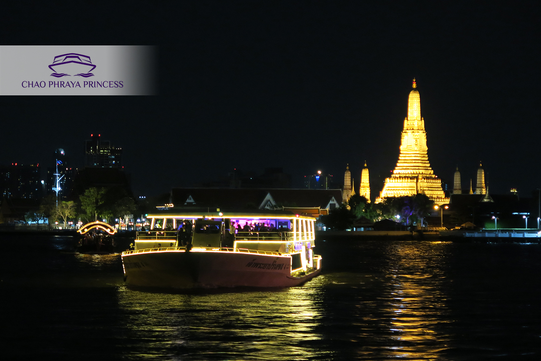 Dinner: เจ้าพระยา ChaophrayaPrincess Cruise (โปรแกรม Dinner Cruise)-ICON SIAM /ASIATIQUE Pier