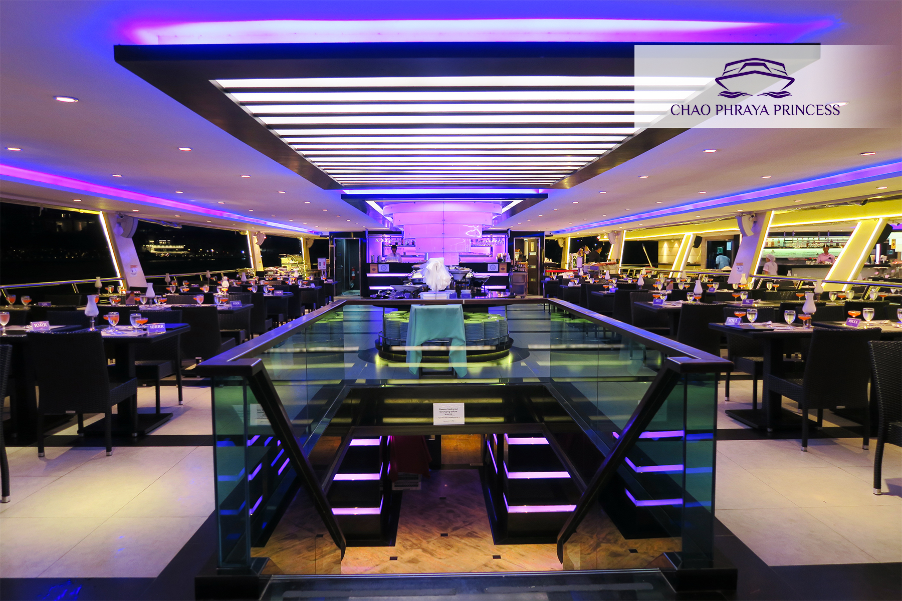 Dinner: เจ้าพระยา ChaophrayaPrincess Cruise (โปรแกรม Dinner Cruise)-ICON SIAM /ASIATIQUE Pier