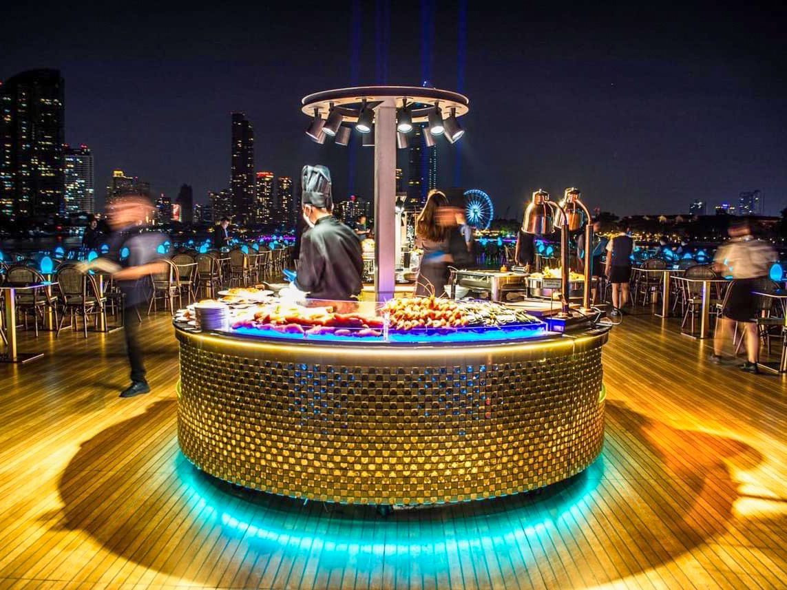 Dinner: เจ้าพระยา The Planet Cruise  Free!! Mini Birthday Cake