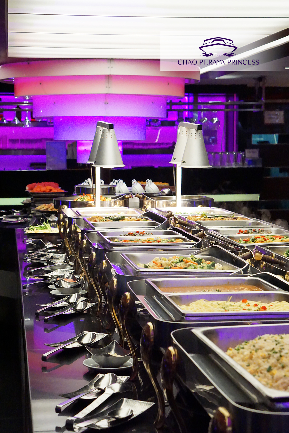 Dinner: เจ้าพระยา ChaophrayaPrincess Cruise (โปรแกรม Dinner Cruise)-ICON SIAM /ASIATIQUE Pier