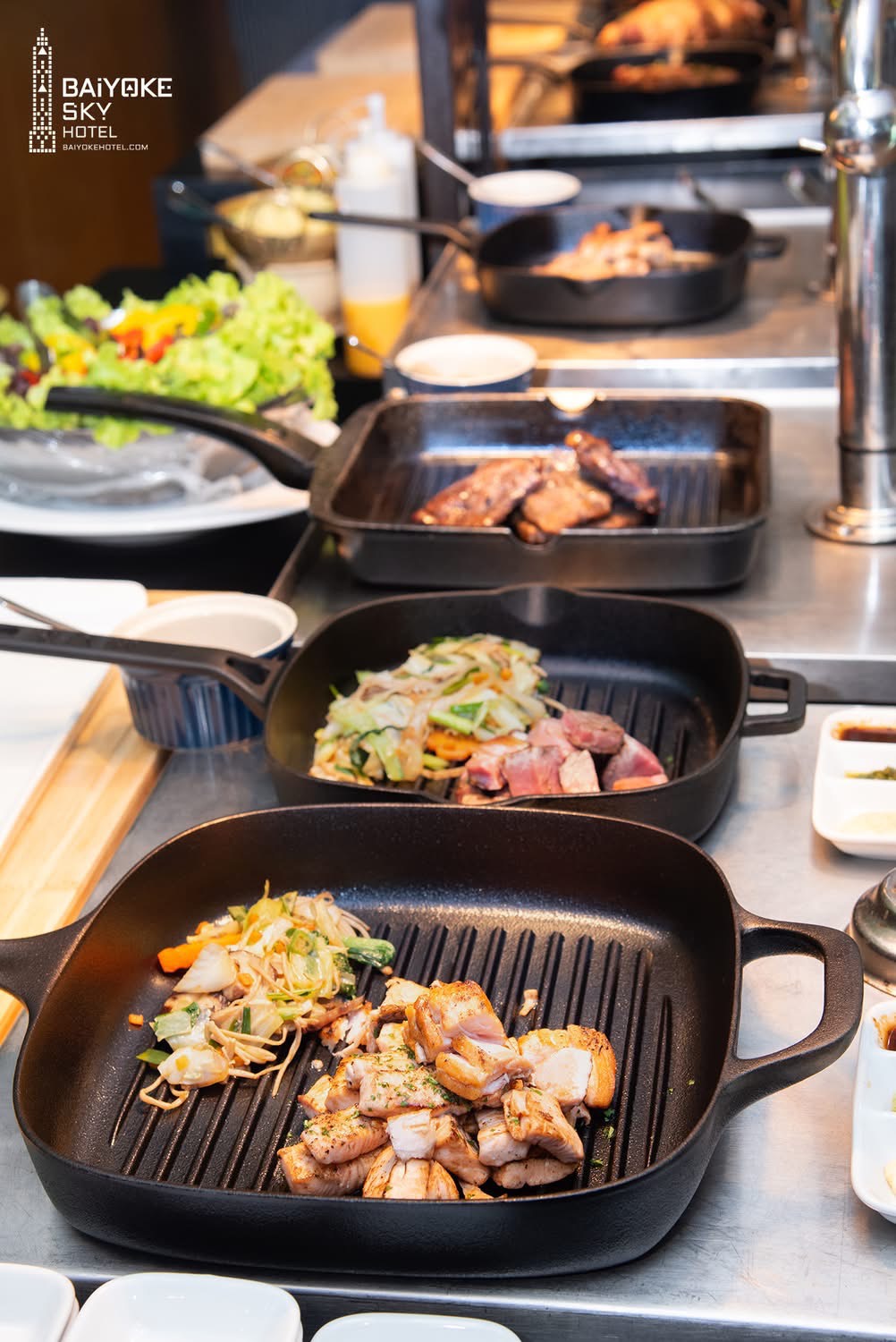 Dinner: ตึกใบหยกสกาย Stella Palace Restaurant ชั้น 79 – Premium Chinese Grill + Steak Buffet บุฟเฟ่ต์ 2 ชม.