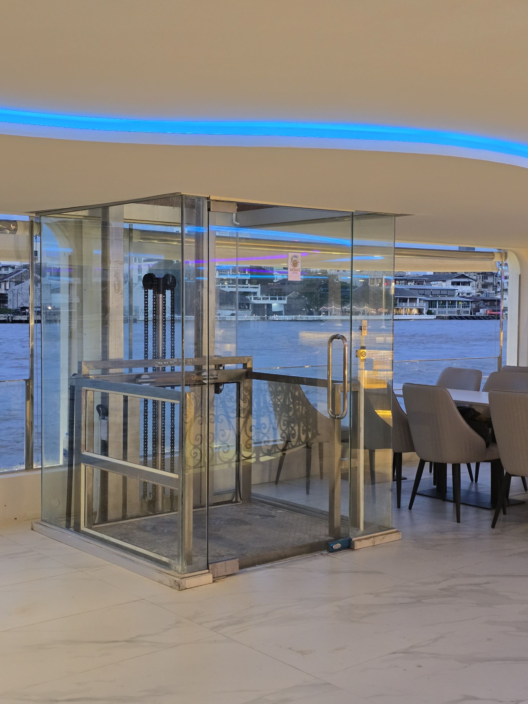 Twilight: วันปีใหม่ Noah Cruise (โปรแกรม Celebrate New Year Eve 2026 Dinner Cruise) วันพุธ ที่ 31 ธันวาคม 2568