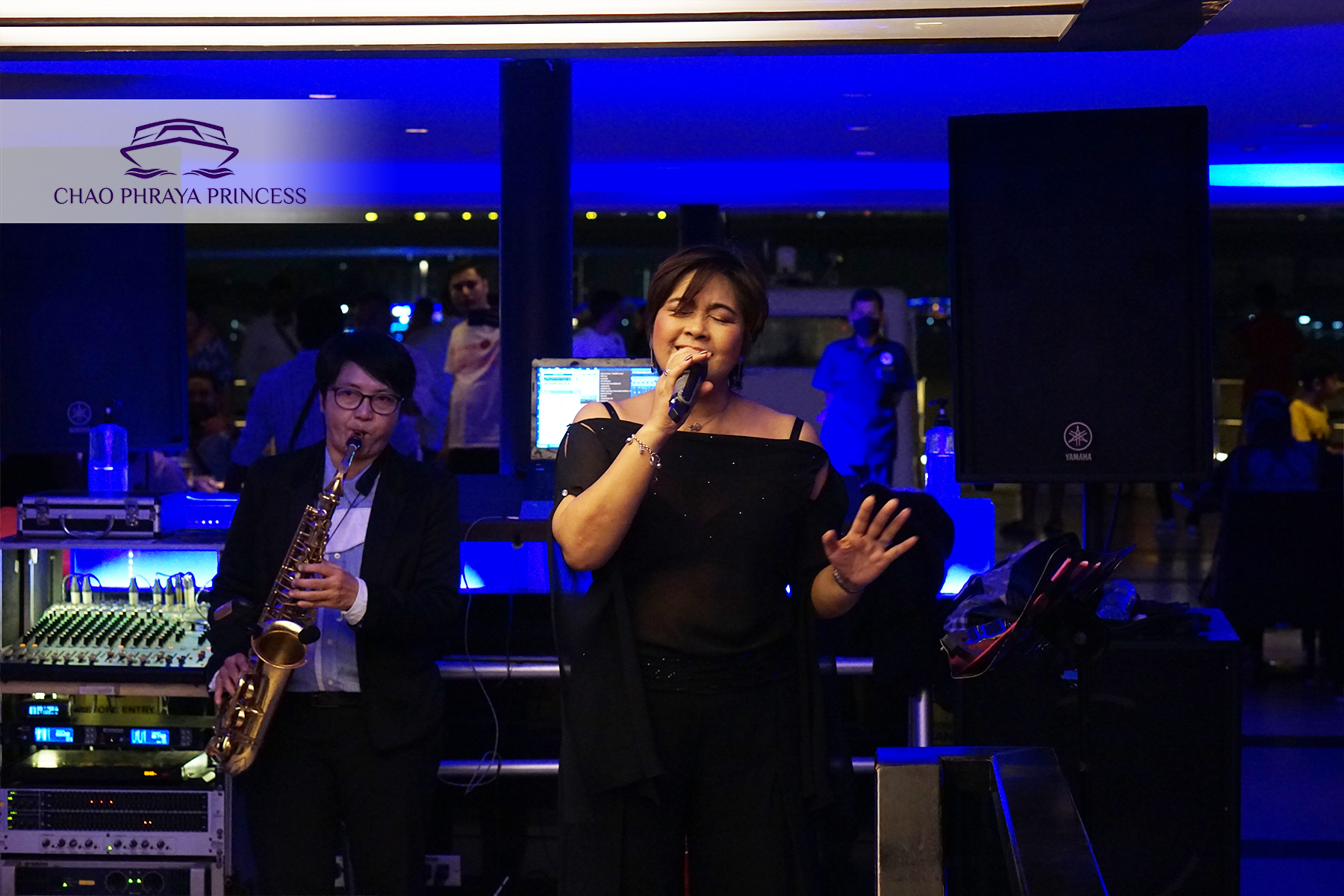 Dinner: เจ้าพระยา ChaophrayaPrincess Cruise (โปรแกรม Dinner Cruise)-ICON SIAM /ASIATIQUE Pier