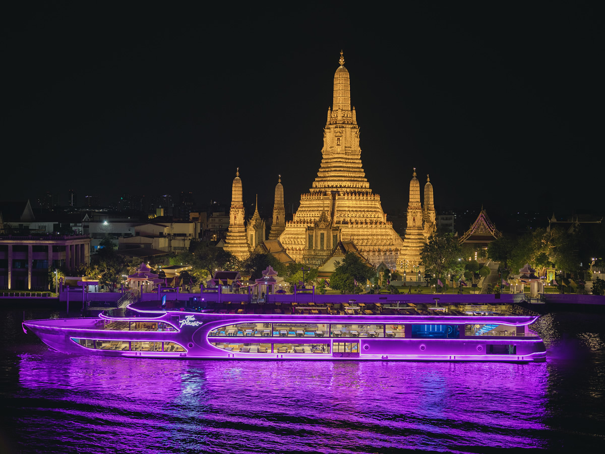 Dinner: เจ้าพระยา The Planet Cruise  Free!! Mini Birthday Cake