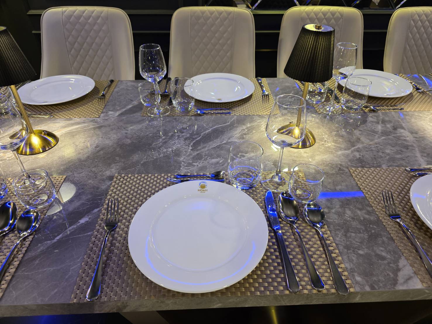 Twilight: วันปีใหม่ Noah Cruise (โปรแกรม Celebrate New Year Eve 2026 Dinner Cruise) วันพุธ ที่ 31 ธันวาคม 2568