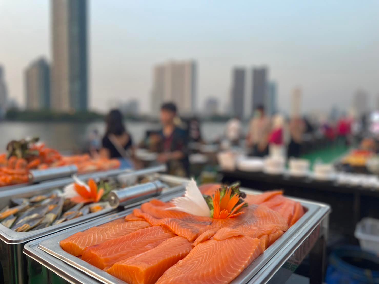 Dinner: เจ้าพระยา Royal Princess Cruise  Free!! Birthday Cake