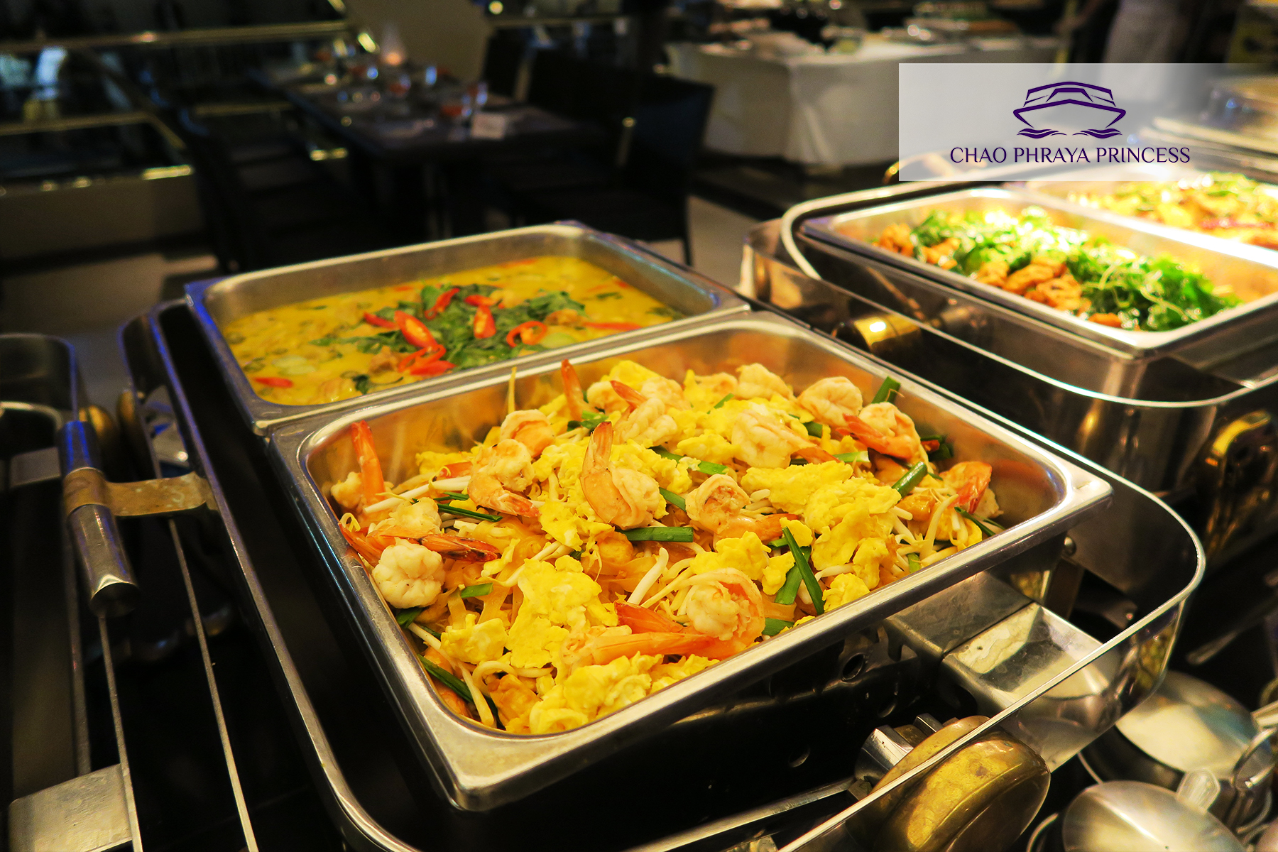 Dinner: เจ้าพระยา ChaophrayaPrincess Cruise (โปรแกรม Dinner Cruise)-ICON SIAM /ASIATIQUE Pier