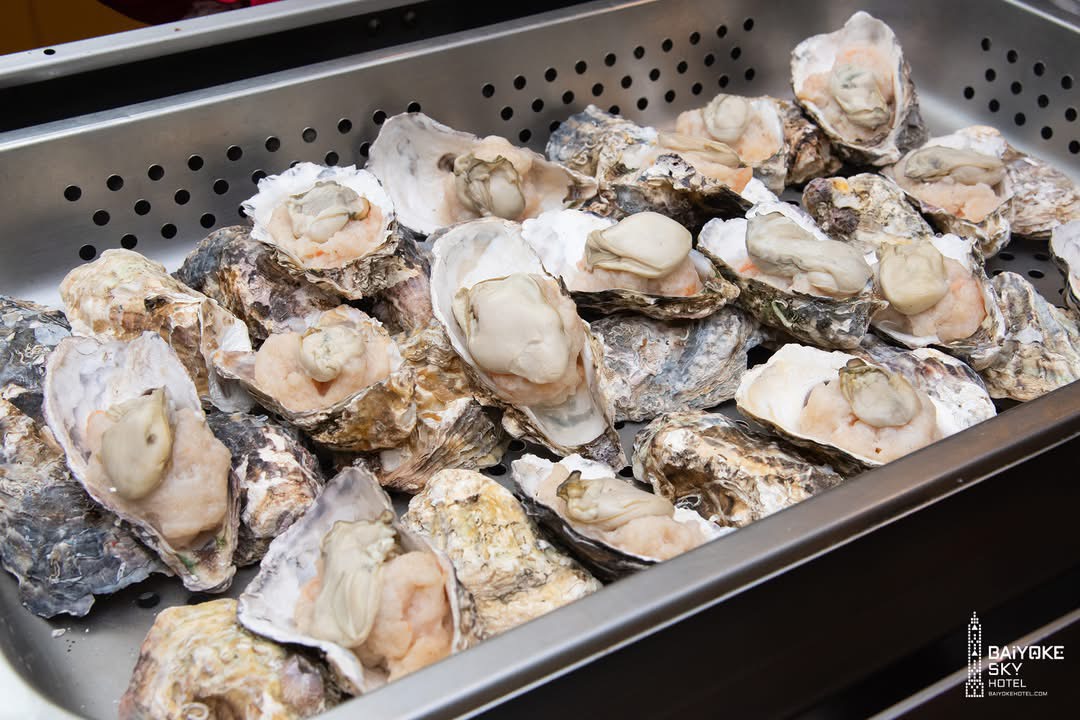 Dinner: ตึกใบหยกสกาย Stella Palace Restaurant ชั้น 79 – Premium Chinese Grill + Steak Buffet บุฟเฟ่ต์ 2 ชม.