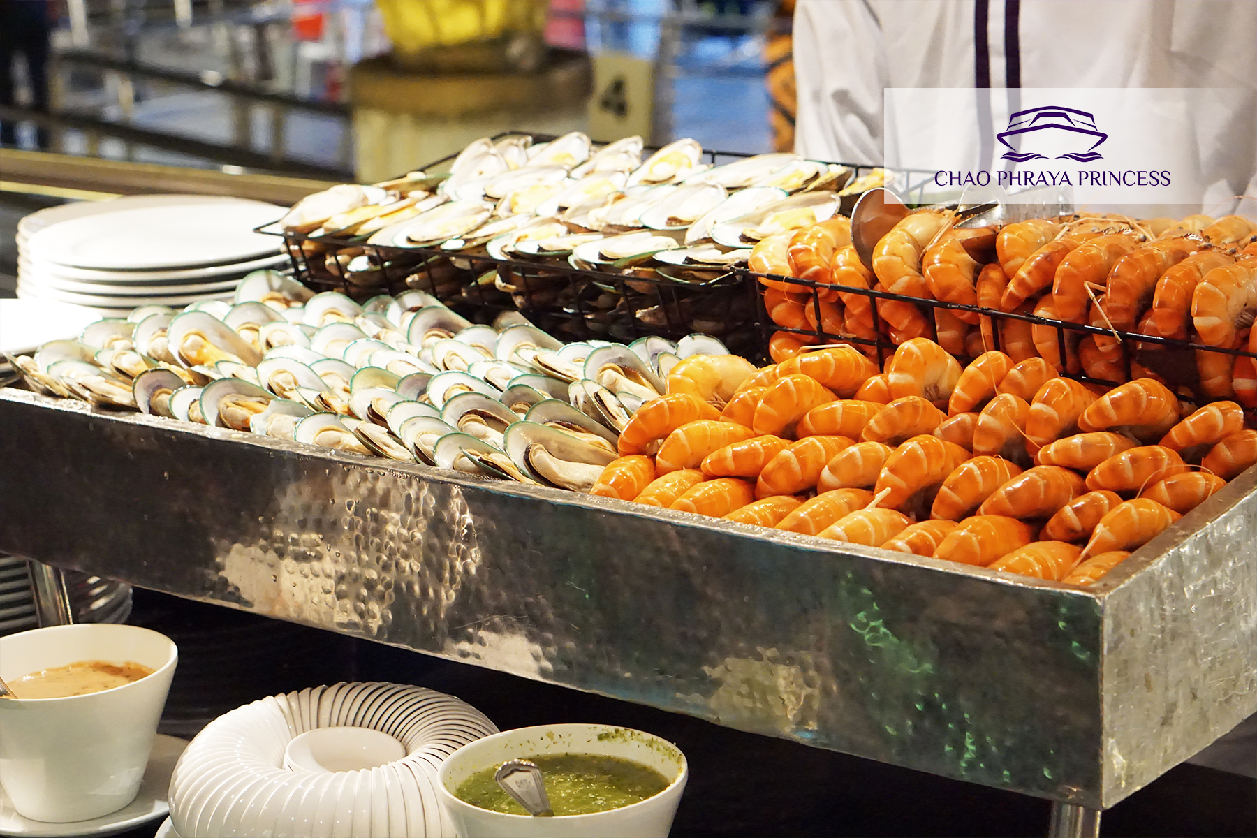 Dinner: เจ้าพระยา ChaophrayaPrincess Cruise (โปรแกรม Dinner Cruise)-ICON SIAM /ASIATIQUE Pier