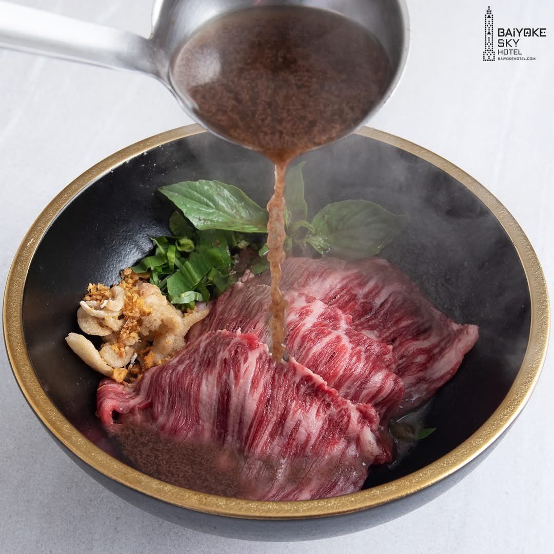 Dinner: วันวาเลนไทน์!! ตึกใบหยกสกาย Outdoor Sky Box ชั้น 81 – Special Menu & International Premium Buffet บุฟเฟ่ต์ไม่จำกัดเวลา วันเสาร์ ที่ 14 กุมภาพันธ์ 2569