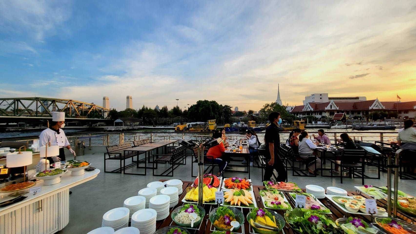 Dinner: เจ้าพระยา White Orchid River Cruise Promotion!! มา 4 จ่าย 3 Free Flow เบียร์สด!!