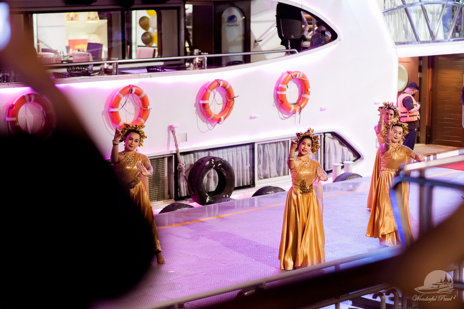 Dinner:  วันปีใหม่ เคานท์ดาวน์!! Grand Pearl Cruise II (โปรแกรม Celebrate New Year Eve 2026 Dinner Cruise) วันพุธ ที่ 31 ธันวาคม 2568