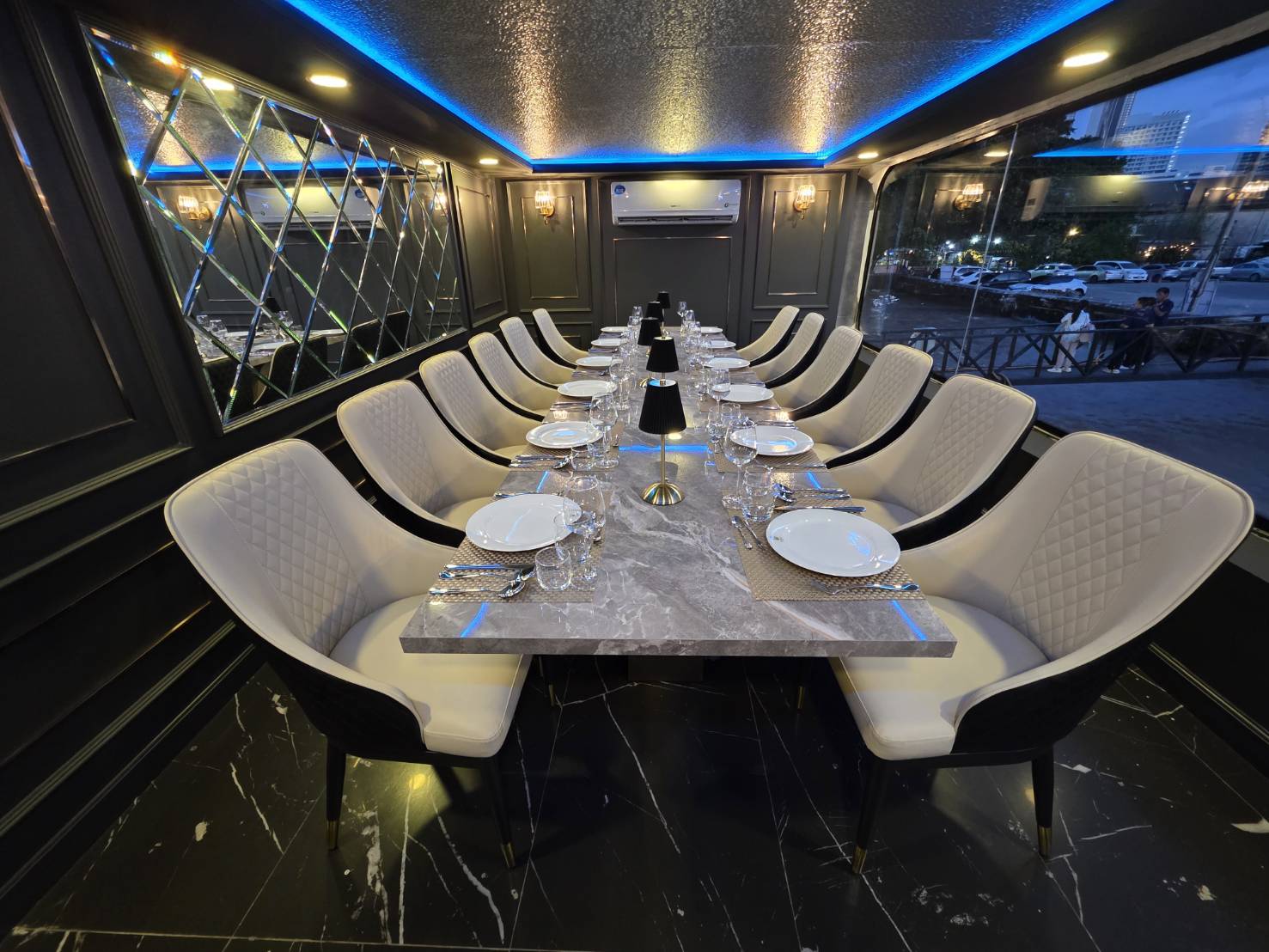 Countdown: วันปีใหม่ เคานท์ดาวน์!! Noah Cruise (โปรแกรม Celebrate New Year Eve 2026 Dinner Cruise) วันพุธ ที่ 31 ธันวาคม 2568