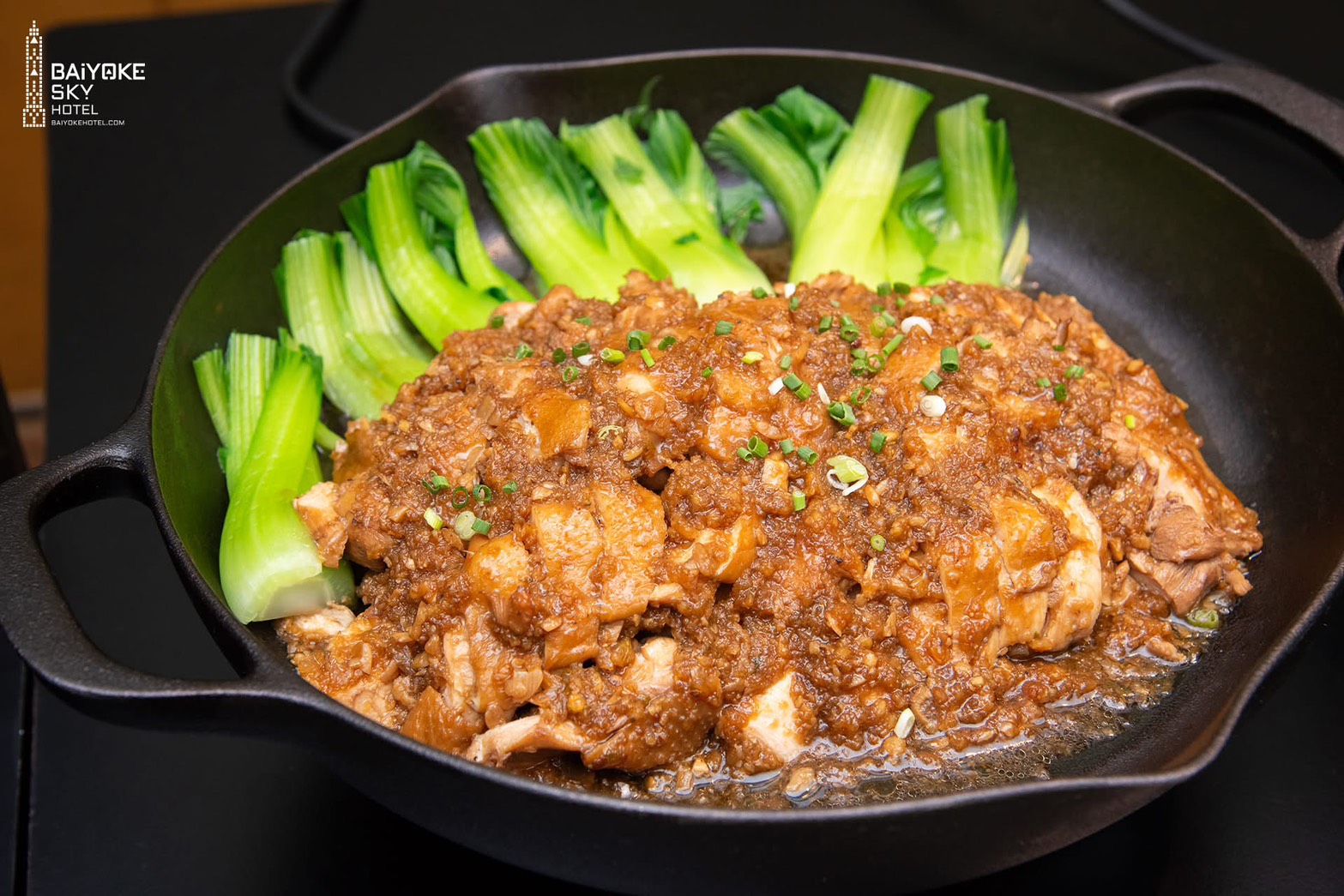 Dinner: ตึกใบหยกสกาย Stella Palace Restaurant ชั้น 79 – Premium Chinese Grill + Steak Buffet บุฟเฟ่ต์ 2 ชม.