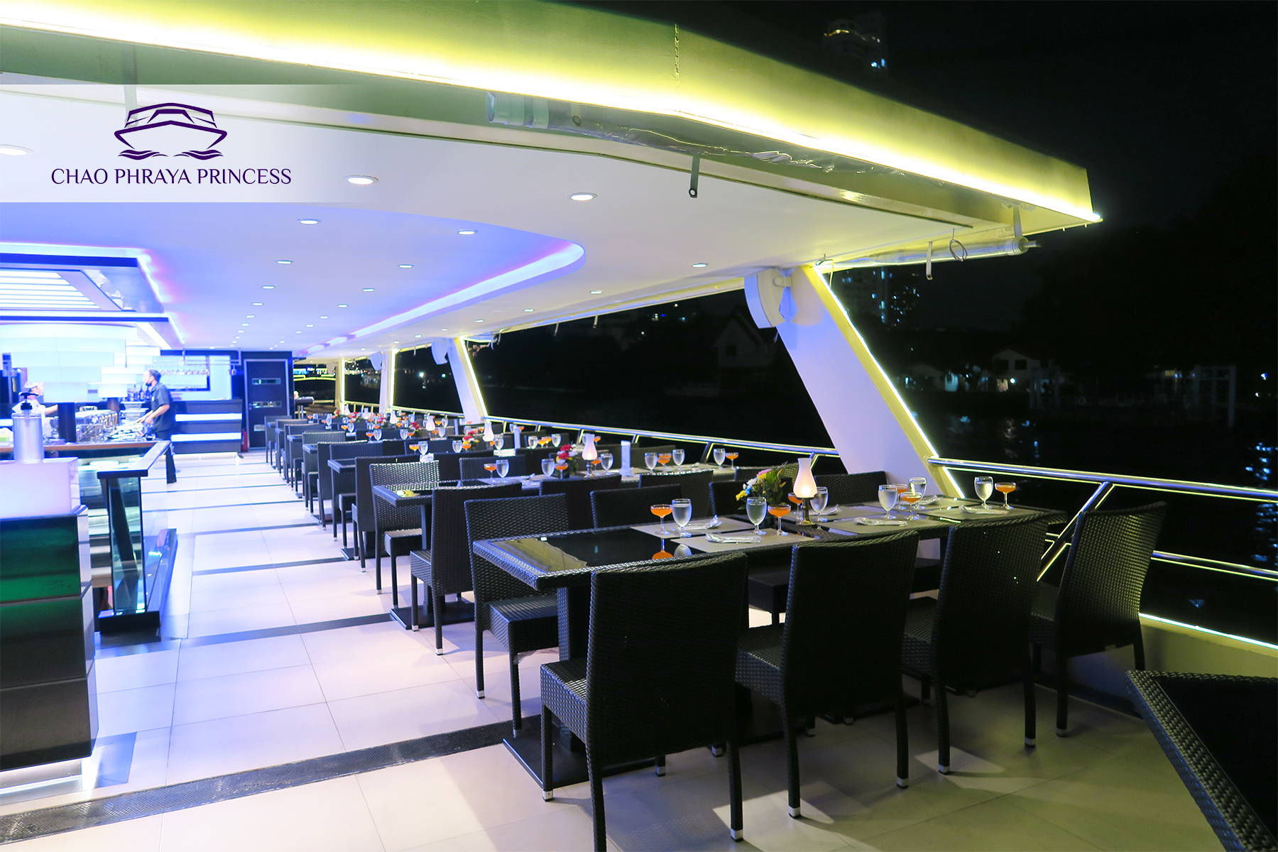 Dinner: เจ้าพระยา ChaophrayaPrincess Cruise (โปรแกรม Dinner Cruise)-ICON SIAM /ASIATIQUE Pier