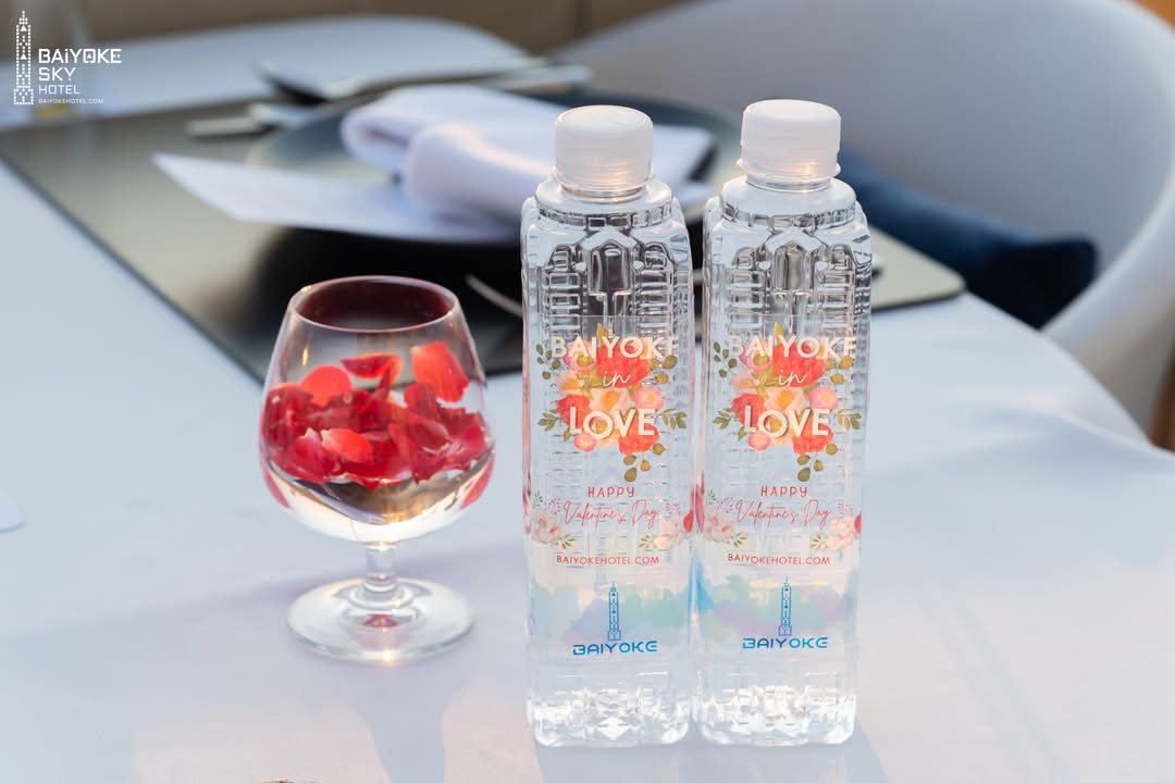 Dinner: วันวาเลนไทน์!! ตึกใบหยกสกาย Outdoor Sky Box ชั้น 81 – Special Menu & International Premium Buffet บุฟเฟ่ต์ไม่จำกัดเวลา วันเสาร์ ที่ 14 กุมภาพันธ์ 2569