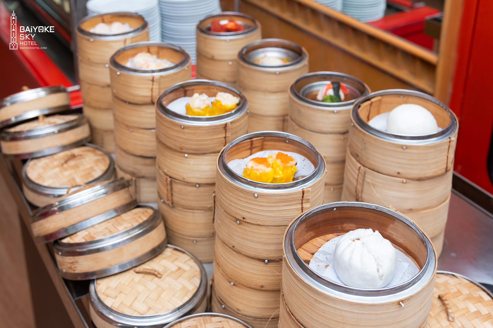 Dinner: ตึกใบหยกสกาย Stella Palace Restaurant ชั้น 79 – Premium Chinese Grill + Steak Buffet บุฟเฟ่ต์ 2 ชม.