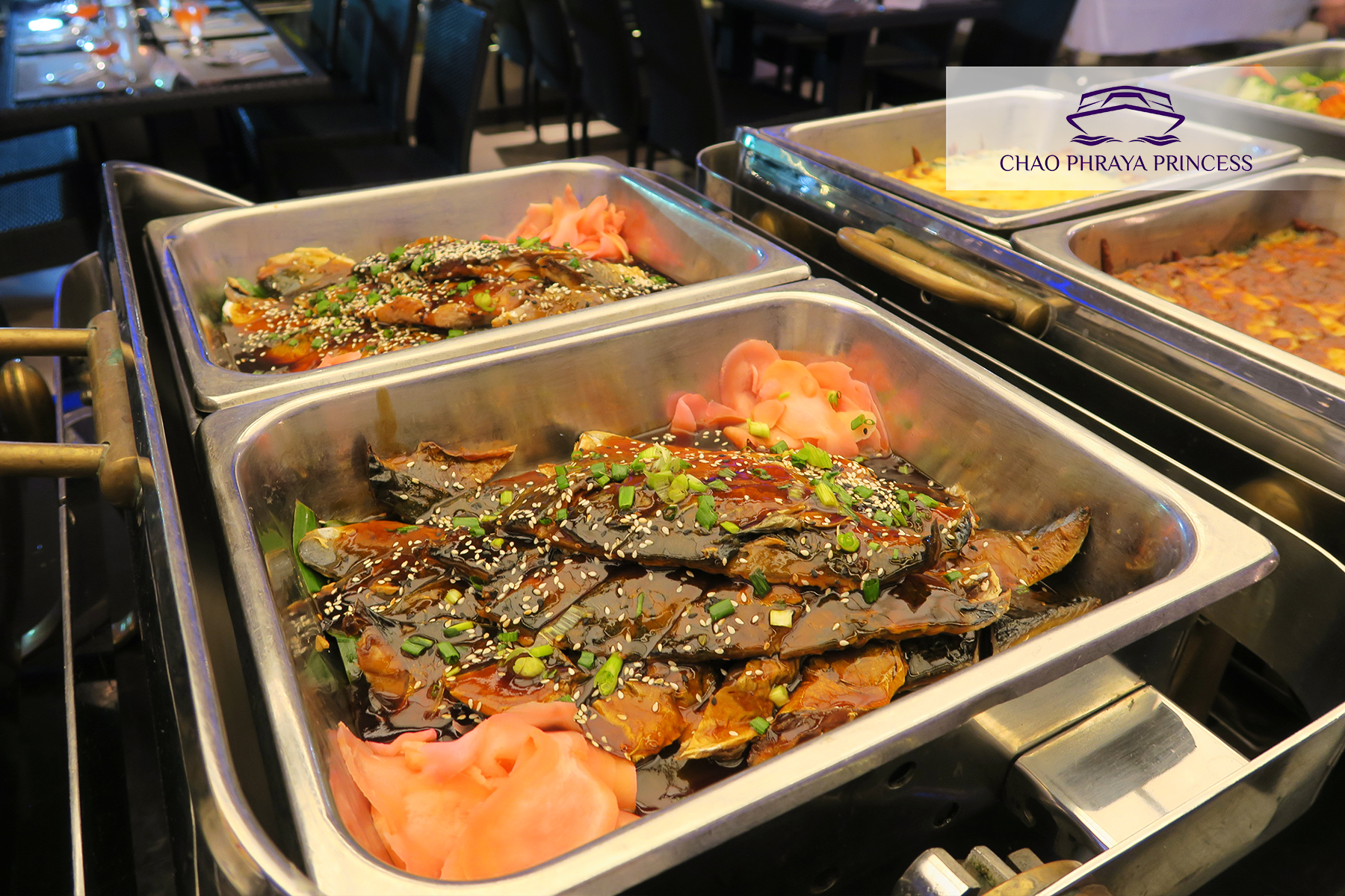 Dinner: เจ้าพระยา ChaophrayaPrincess Cruise (โปรแกรม Dinner Cruise)-ICON SIAM /ASIATIQUE Pier