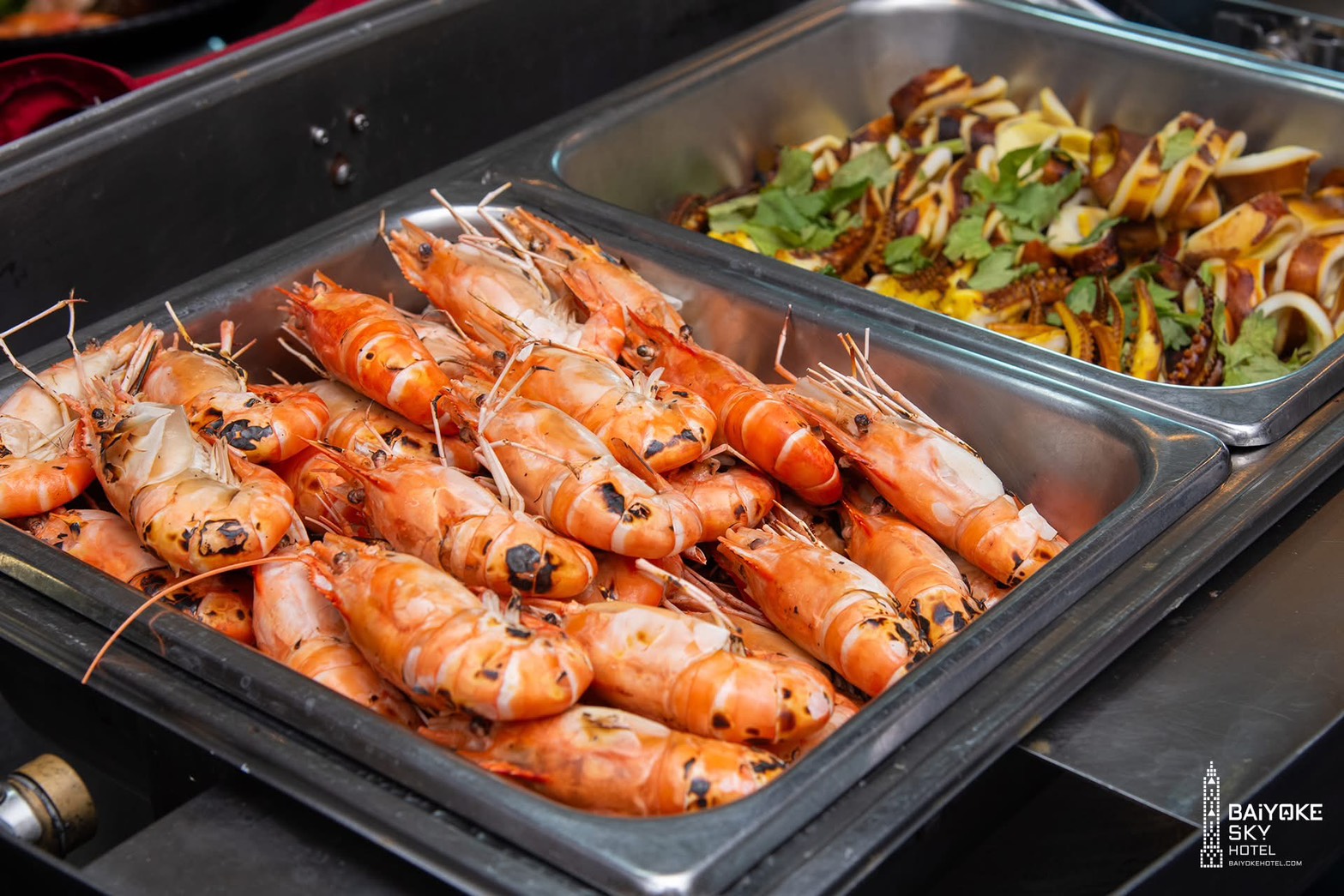 Dinner: ตึกใบหยกสกาย Stella Palace Restaurant ชั้น 79 – Premium Chinese Grill + Steak Buffet บุฟเฟ่ต์ 2 ชม.