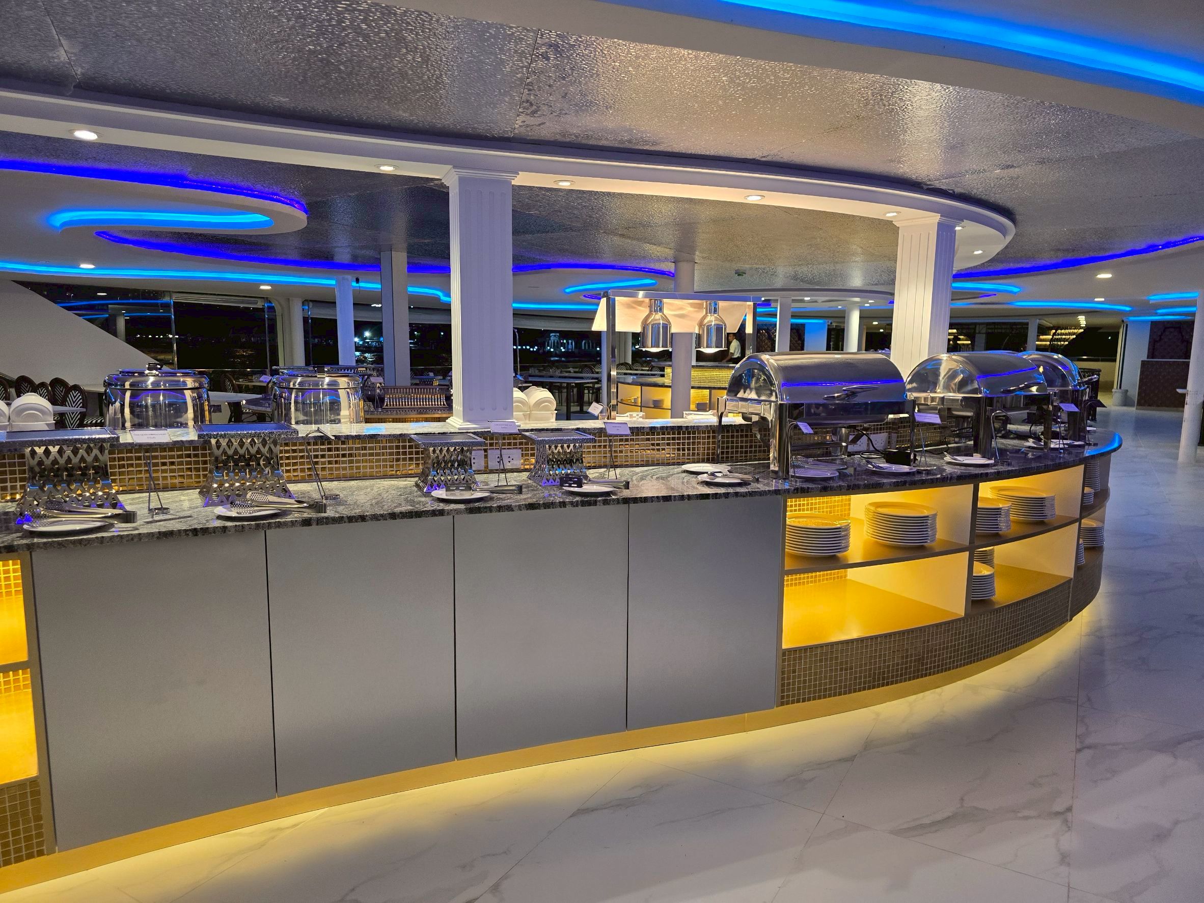 Countdown: วันปีใหม่ เคานท์ดาวน์!! Noah Cruise (โปรแกรม Celebrate New Year Eve 2026 Dinner Cruise) วันพุธ ที่ 31 ธันวาคม 2568