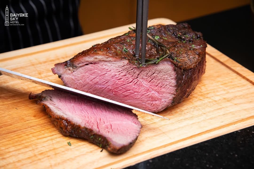 Dinner: ตึกใบหยกสกาย Stella Palace Restaurant ชั้น 79 – Premium Chinese Grill + Steak Buffet บุฟเฟ่ต์ 2 ชม.