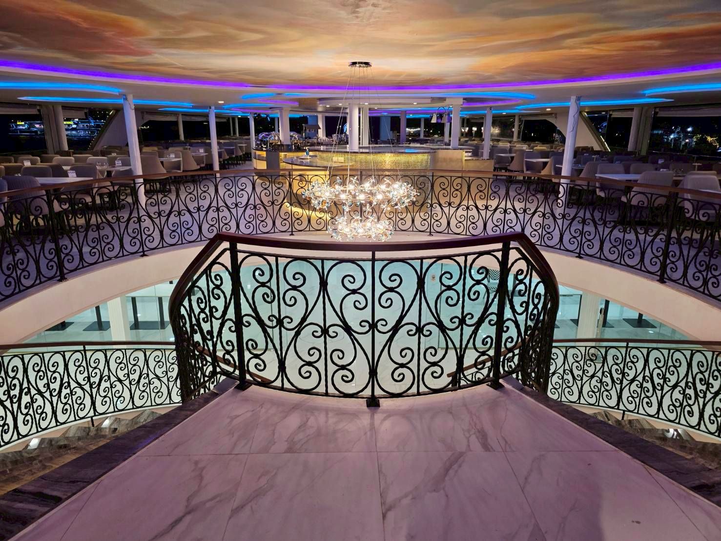 Countdown: วันปีใหม่ เคานท์ดาวน์!! Noah Cruise (โปรแกรม Celebrate New Year Eve 2026 Dinner Cruise) วันพุธ ที่ 31 ธันวาคม 2568