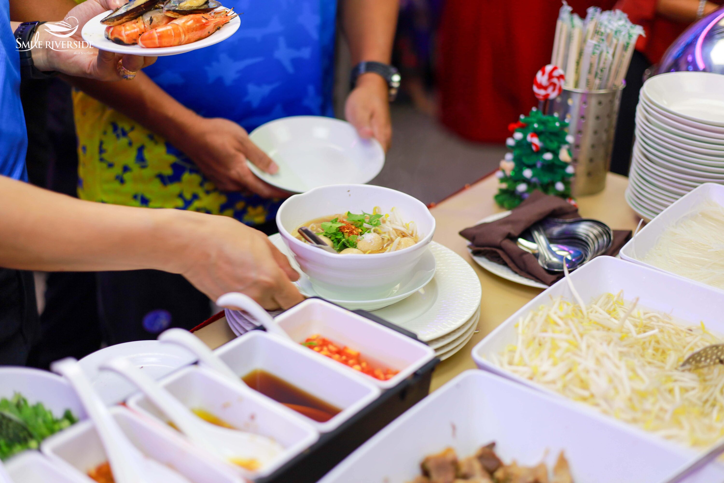 Dinner: วันปีใหม่ เคานท์ดาวน์!! Smile Riverside Cruise - Program B (โปรแกรม Celebrate New Year Eve 2026 Dinner Cruise) วันพุธ ที่ 31 ธันวาคม 2568