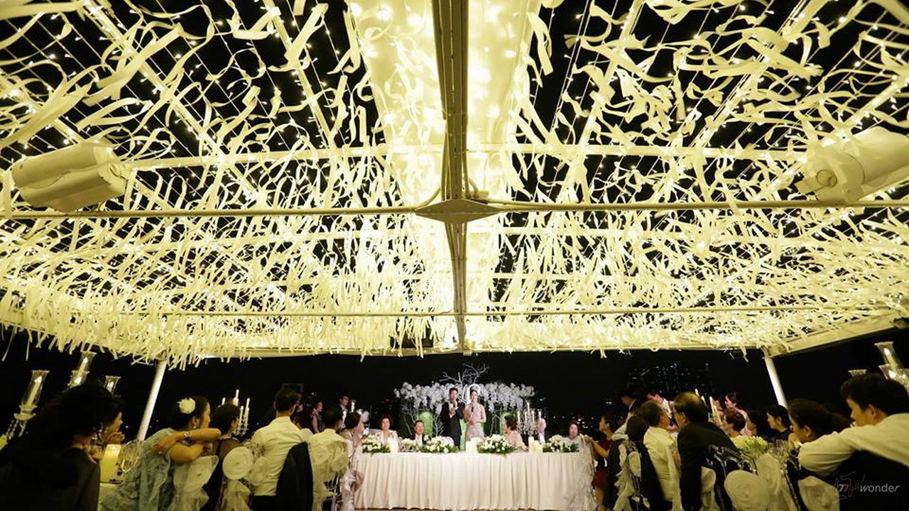 Dinner: เจ้าพระยา Chaophraya Cruise (โปรแกรม AMAZING DINNER CRUISE)