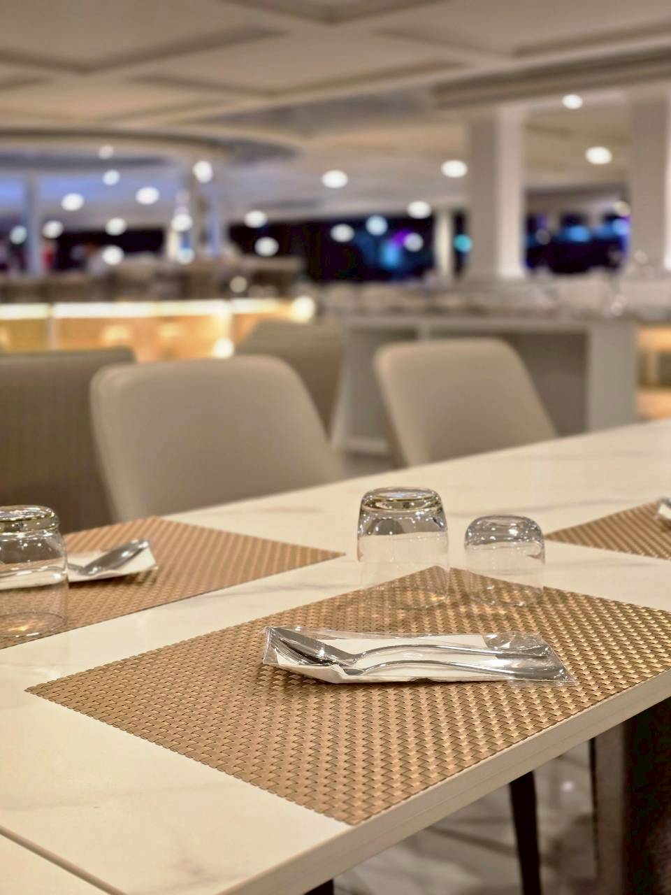 Countdown: วันปีใหม่ เคานท์ดาวน์!! Noah Cruise (โปรแกรม Celebrate New Year Eve 2026 Dinner Cruise) วันพุธ ที่ 31 ธันวาคม 2568