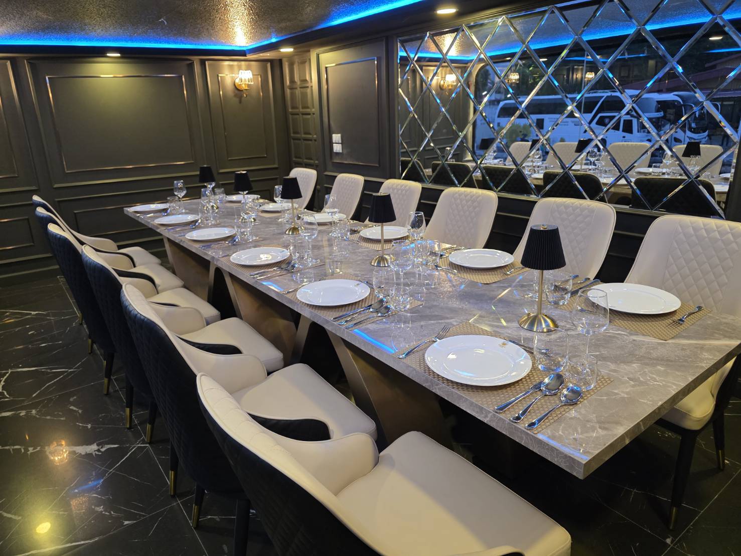 Twilight: วันปีใหม่ Noah Cruise (โปรแกรม Celebrate New Year Eve 2026 Dinner Cruise) วันพุธ ที่ 31 ธันวาคม 2568