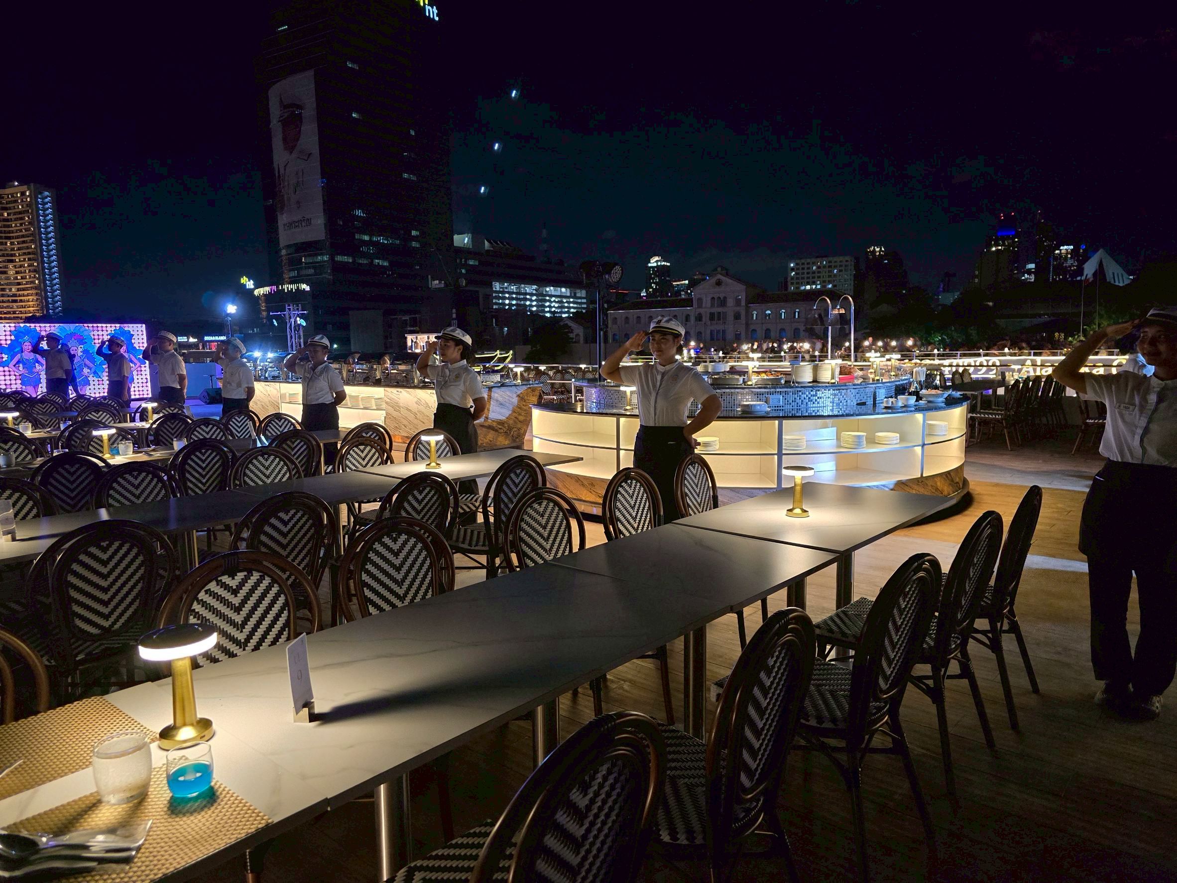 Twilight: วันปีใหม่ Noah Cruise (โปรแกรม Celebrate New Year Eve 2026 Dinner Cruise) วันพุธ ที่ 31 ธันวาคม 2568