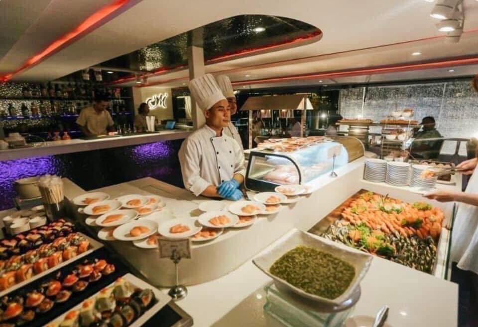 Dinner: วันปีใหม่ Meridian Cruise I (โปรแกรม Celebrate New Year Eve 2026 Dinner Cruise) วันพุธ ที่ 31 ธันวาคม 2568