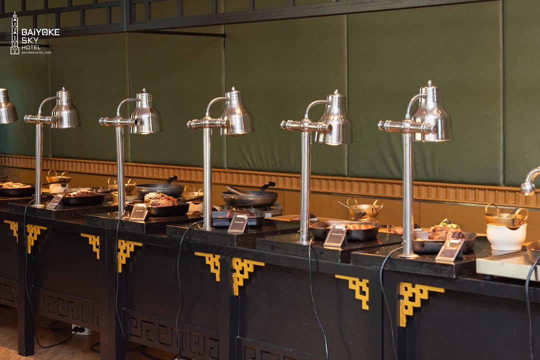 Dinner: ตึกใบหยกสกาย Stella Palace Restaurant ชั้น 79 – Premium Chinese Grill + Steak Buffet บุฟเฟ่ต์ 2 ชม.