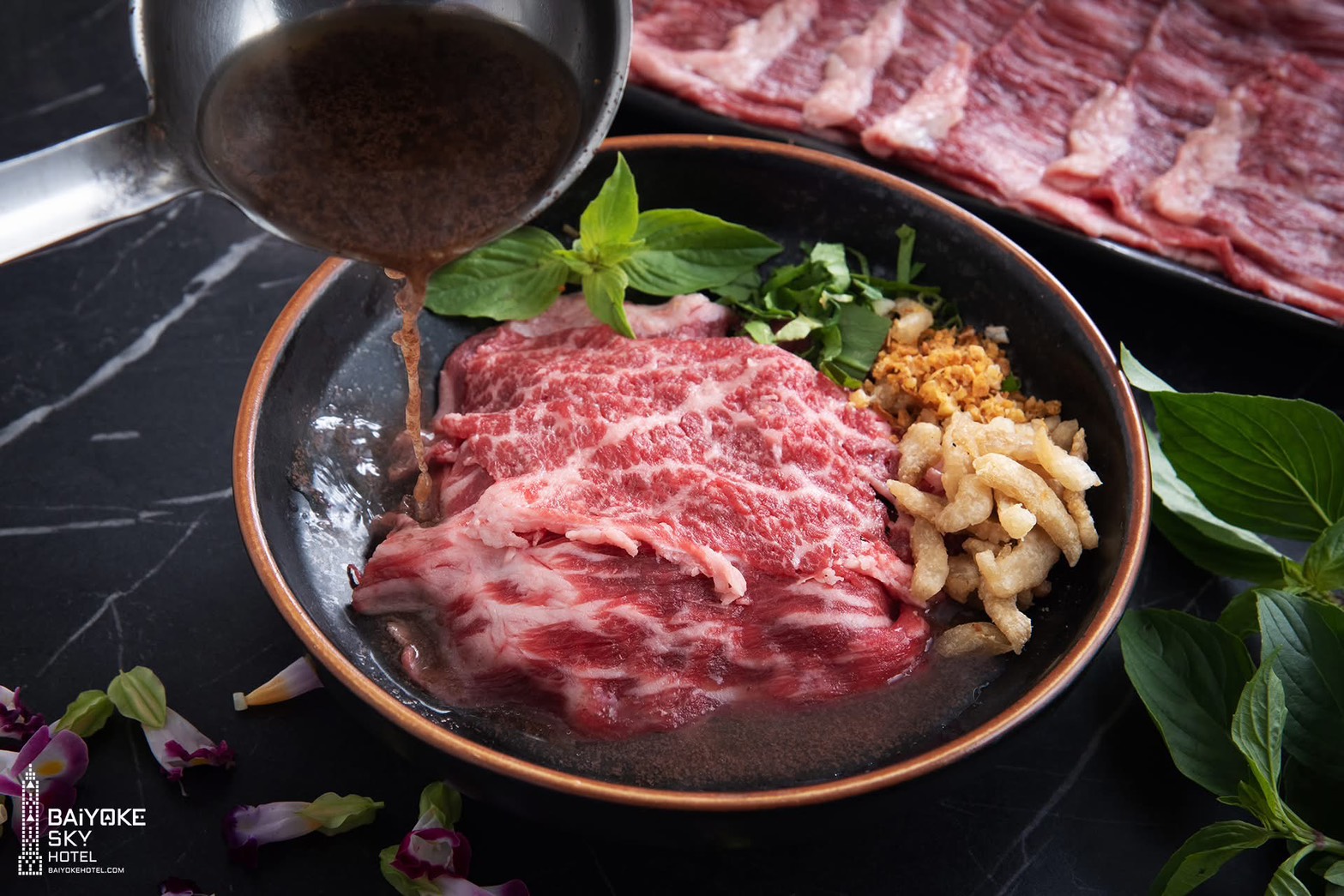 Dinner: ตึกใบหยกสกาย Stella Palace Restaurant ชั้น 79 – Premium Chinese Grill + Steak Buffet บุฟเฟ่ต์ 2 ชม.