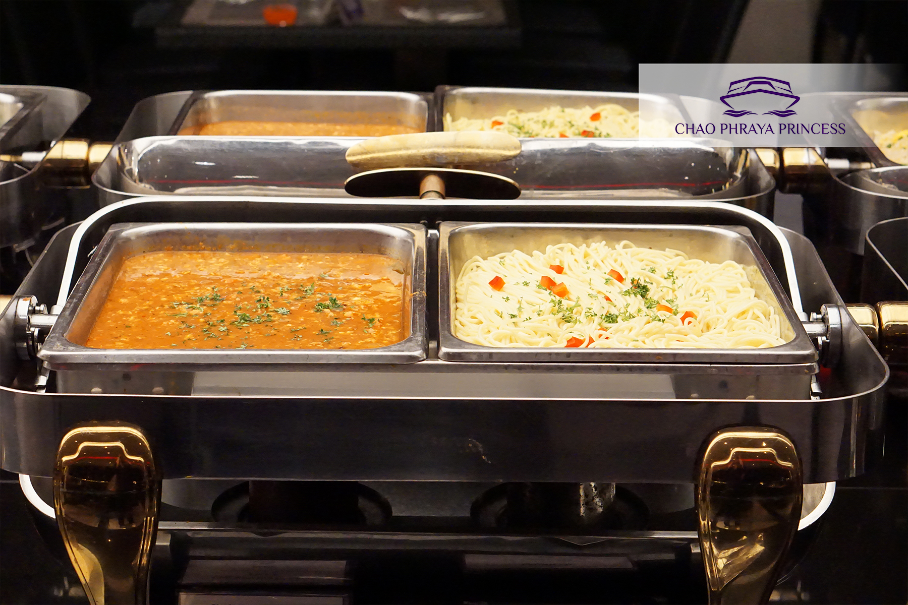 Dinner: เจ้าพระยา ChaophrayaPrincess Cruise (โปรแกรม Dinner Cruise)-ICON SIAM /ASIATIQUE Pier