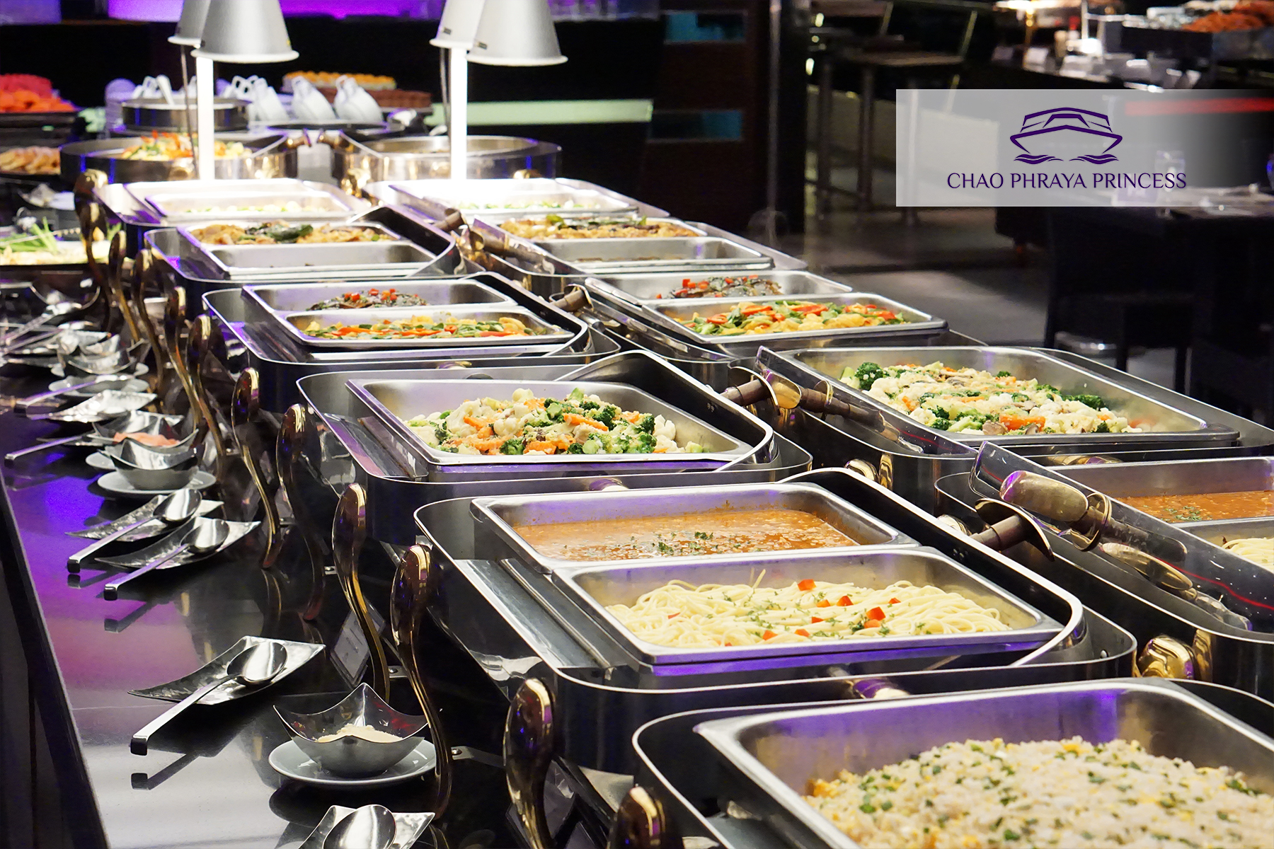 Dinner: เจ้าพระยา ChaophrayaPrincess Cruise (โปรแกรม Dinner Cruise)-ICON SIAM /ASIATIQUE Pier