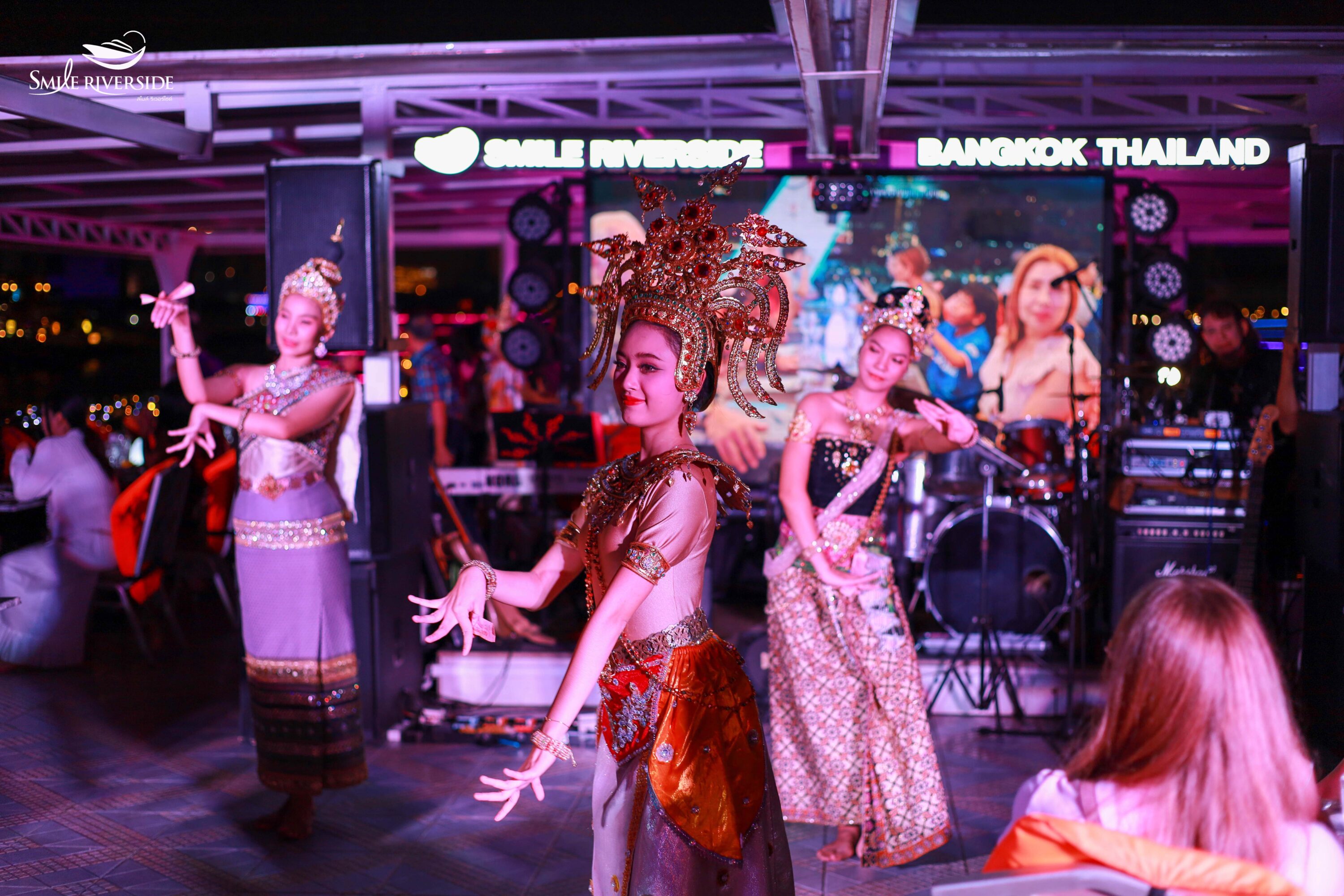 Dinner: วันปีใหม่ เคานท์ดาวน์!! Smile Riverside Cruise - Program A (โปรแกรม Celebrate New Year Eve 2026 Dinner Cruise) วันพุธ ที่ 31 ธันวาคม 2568