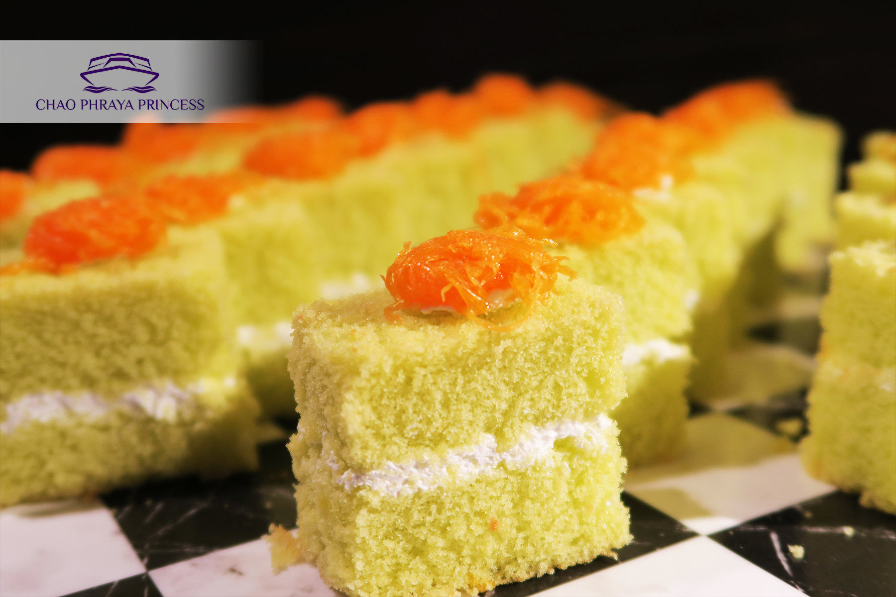 Dinner: เจ้าพระยา ChaophrayaPrincess Cruise (โปรแกรม Dinner Cruise)-ICON SIAM /ASIATIQUE Pier