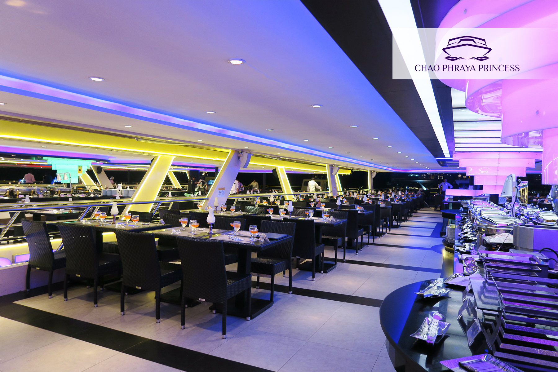 Dinner: เจ้าพระยา ChaophrayaPrincess Cruise (โปรแกรม Dinner Cruise)-ICON SIAM /ASIATIQUE Pier