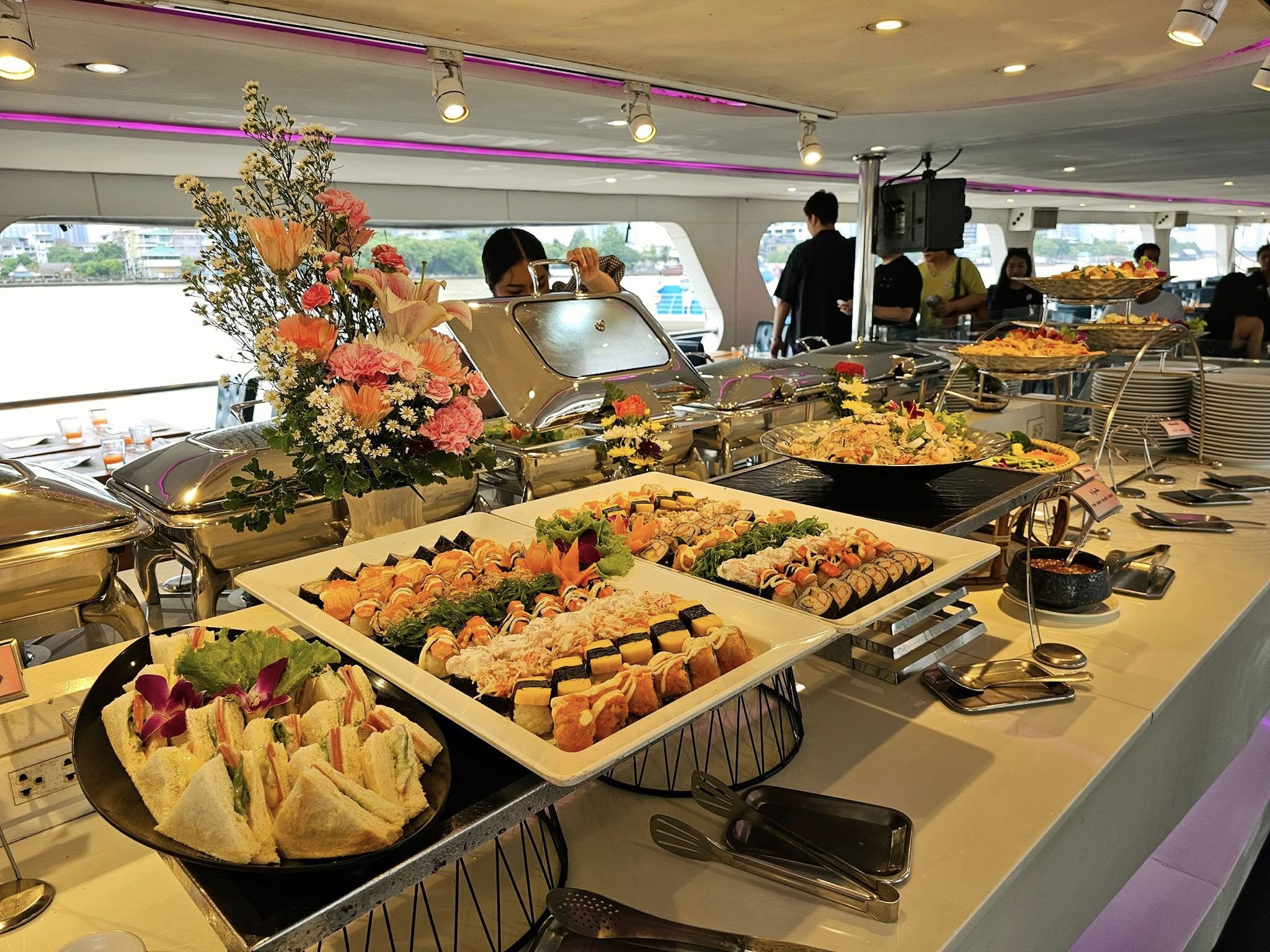 Countdown: วันปีใหม่ เคานท์ดาวน์!! Meridian Cruise I (โปรแกรม Celebrate New Year Eve 2026 Dinner Cruise) วันพุธ ที่ 31 ธันวาคม 2568