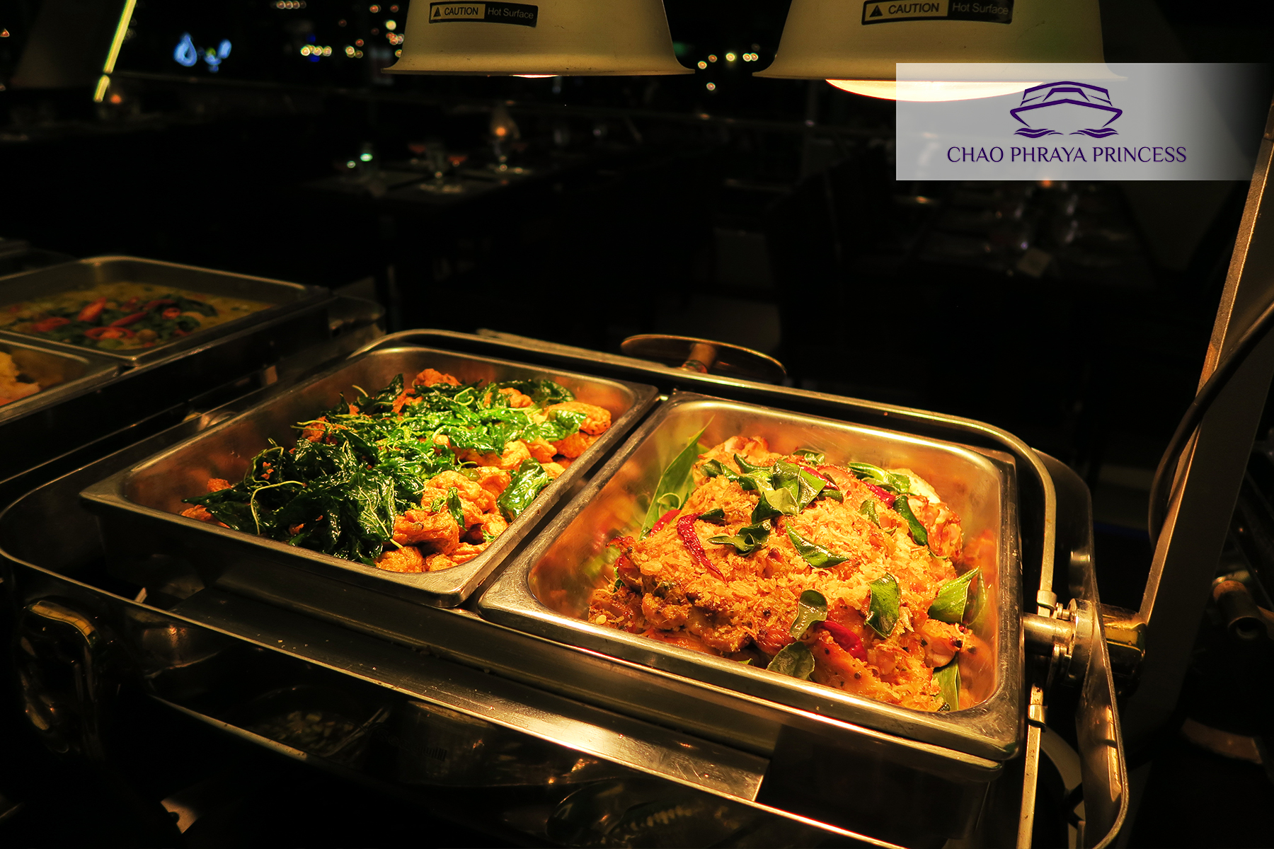 Dinner: เจ้าพระยา ChaophrayaPrincess Cruise (โปรแกรม Dinner Cruise)-ICON SIAM /ASIATIQUE Pier